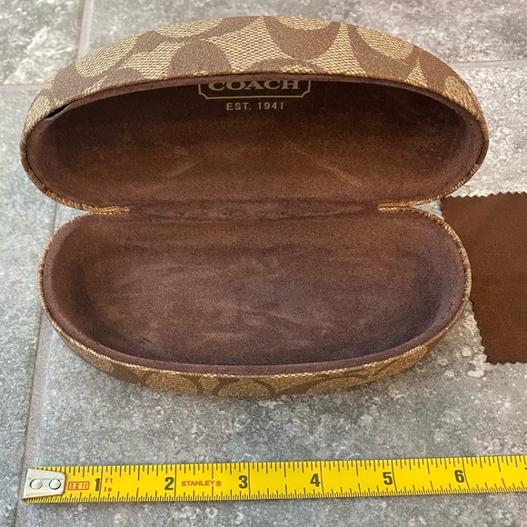 Coach sunglasses case with coach cloth pre own - Picture 5 of 8